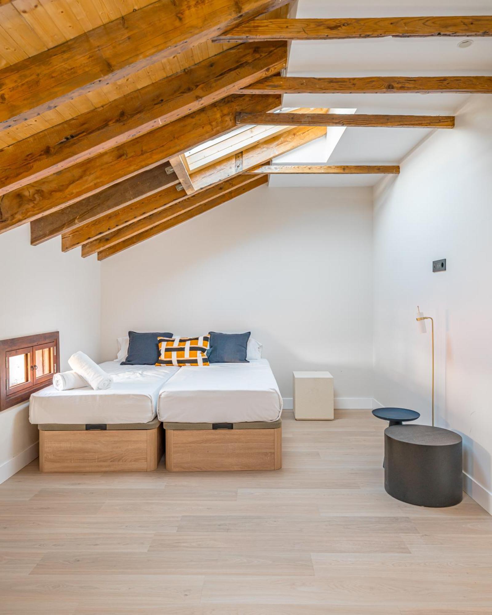Gran Via Xv Calle De Conchas 4br 4bh *