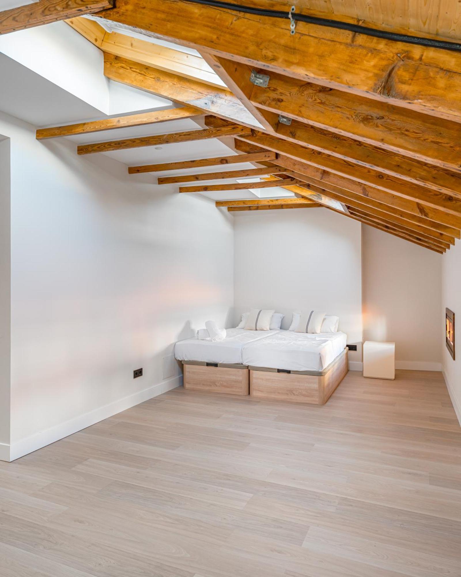 Gran Via Xv Calle De Conchas 4br 4bh Apartment *