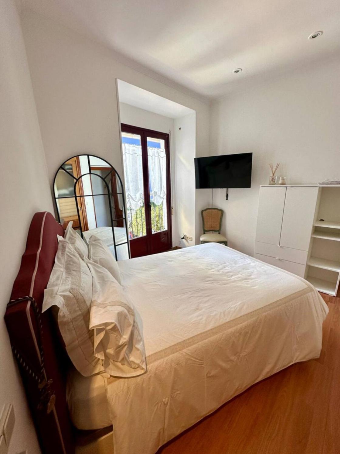 Privada Con Balcones, Centro Madrid, Malasana Habitación en casa particular