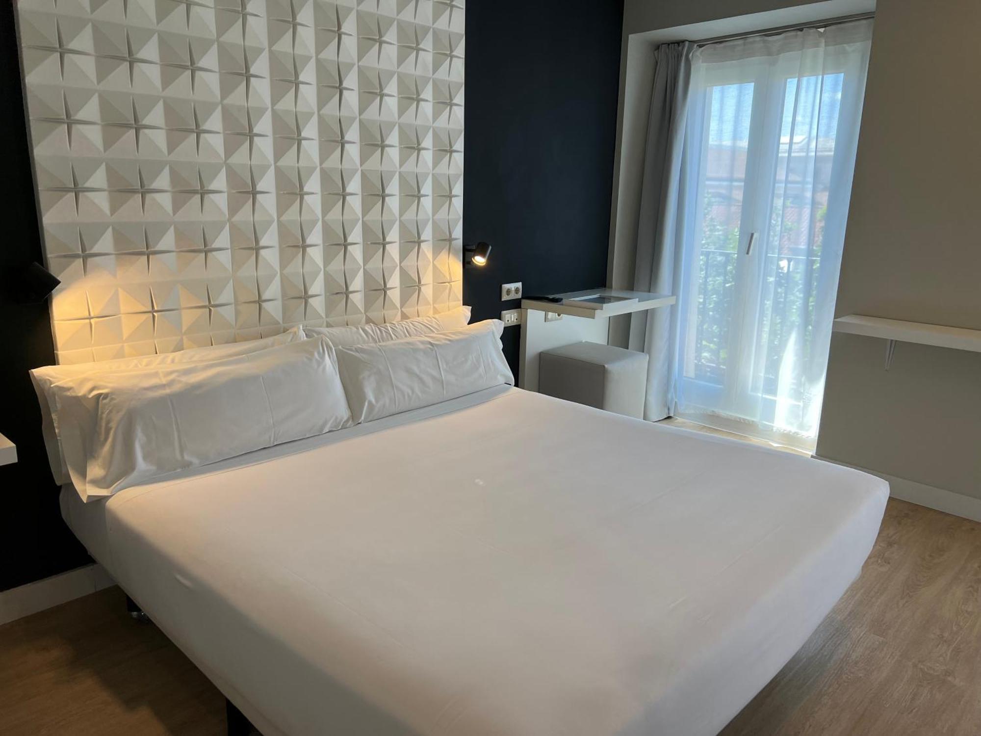 Hotel Urban Sea Atocha 113 Madrid