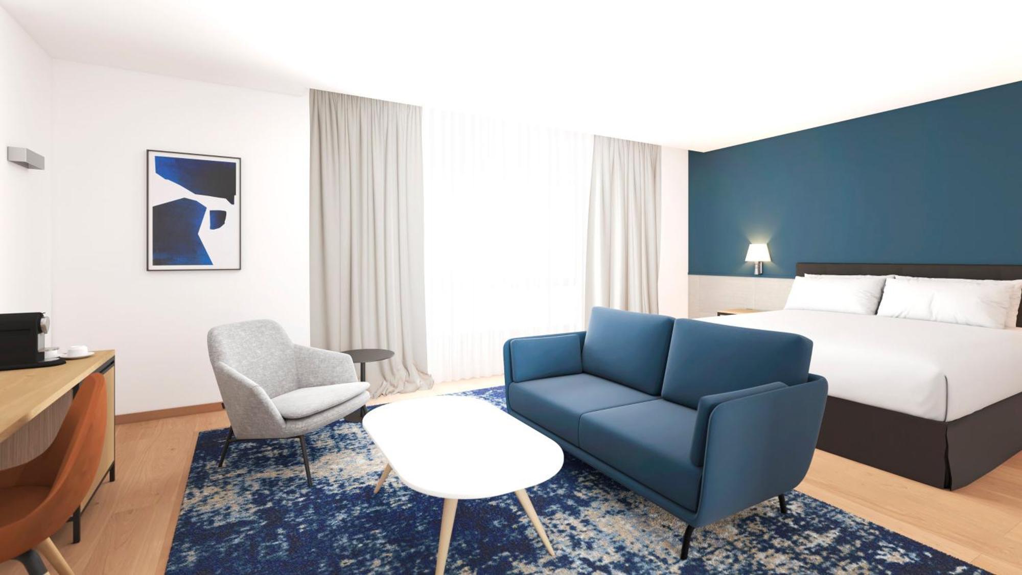Hotel Crowne Plaza Airport 4*