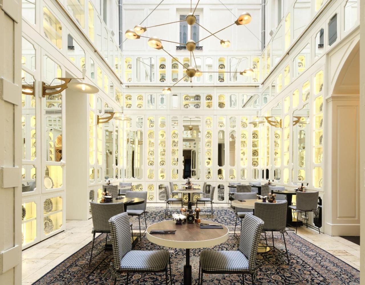 Only Boutique 4*