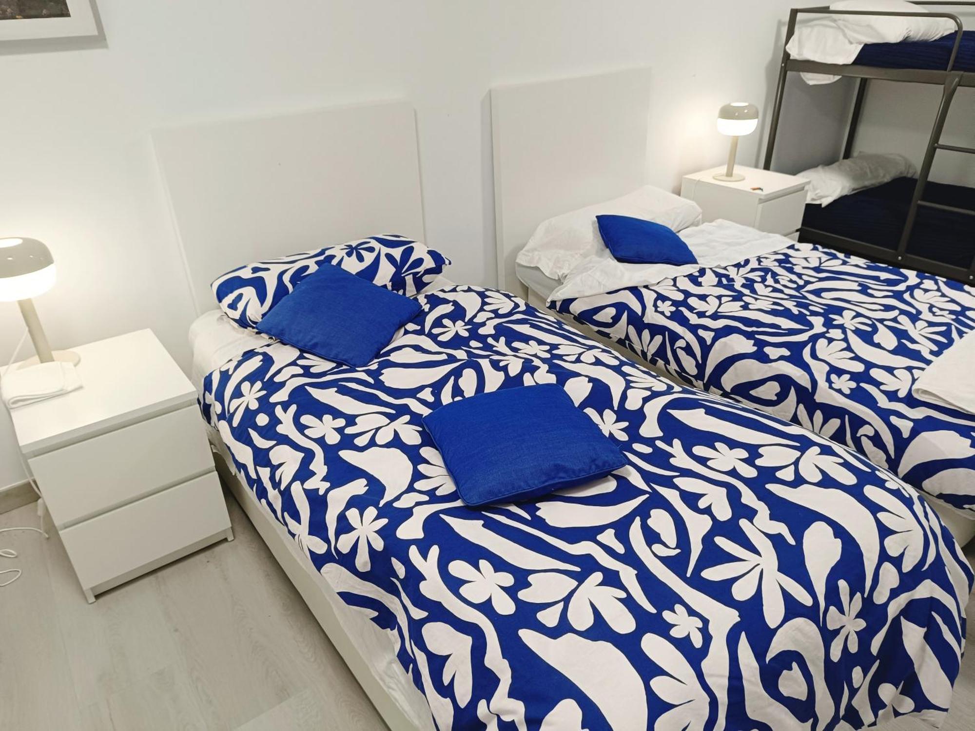 3- Hab Compartida Masculina 8x Hostal *