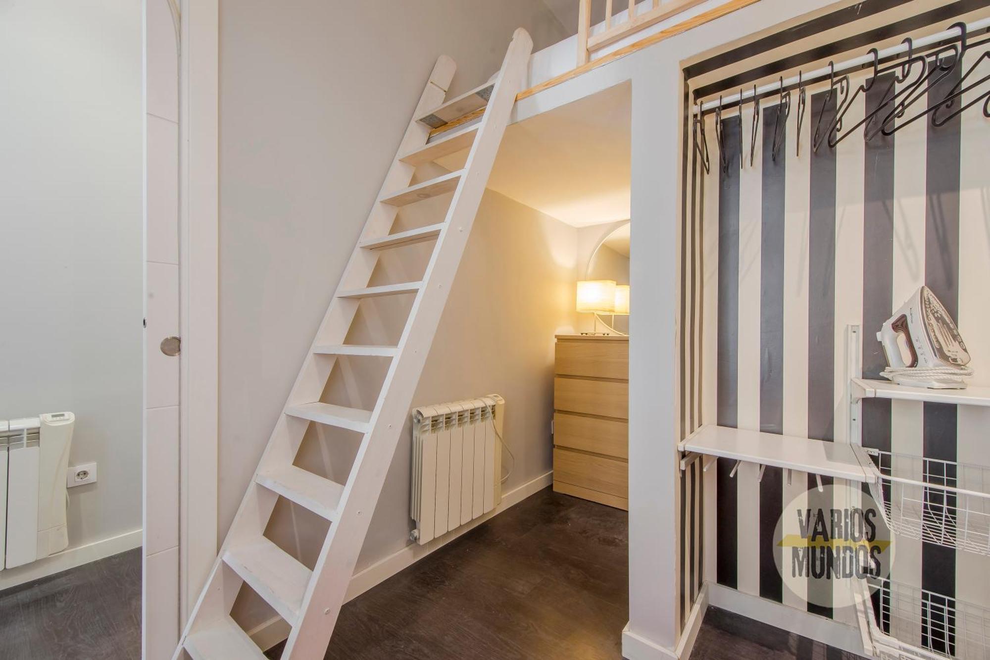Great 6pax In The Heart Of Center Apartment