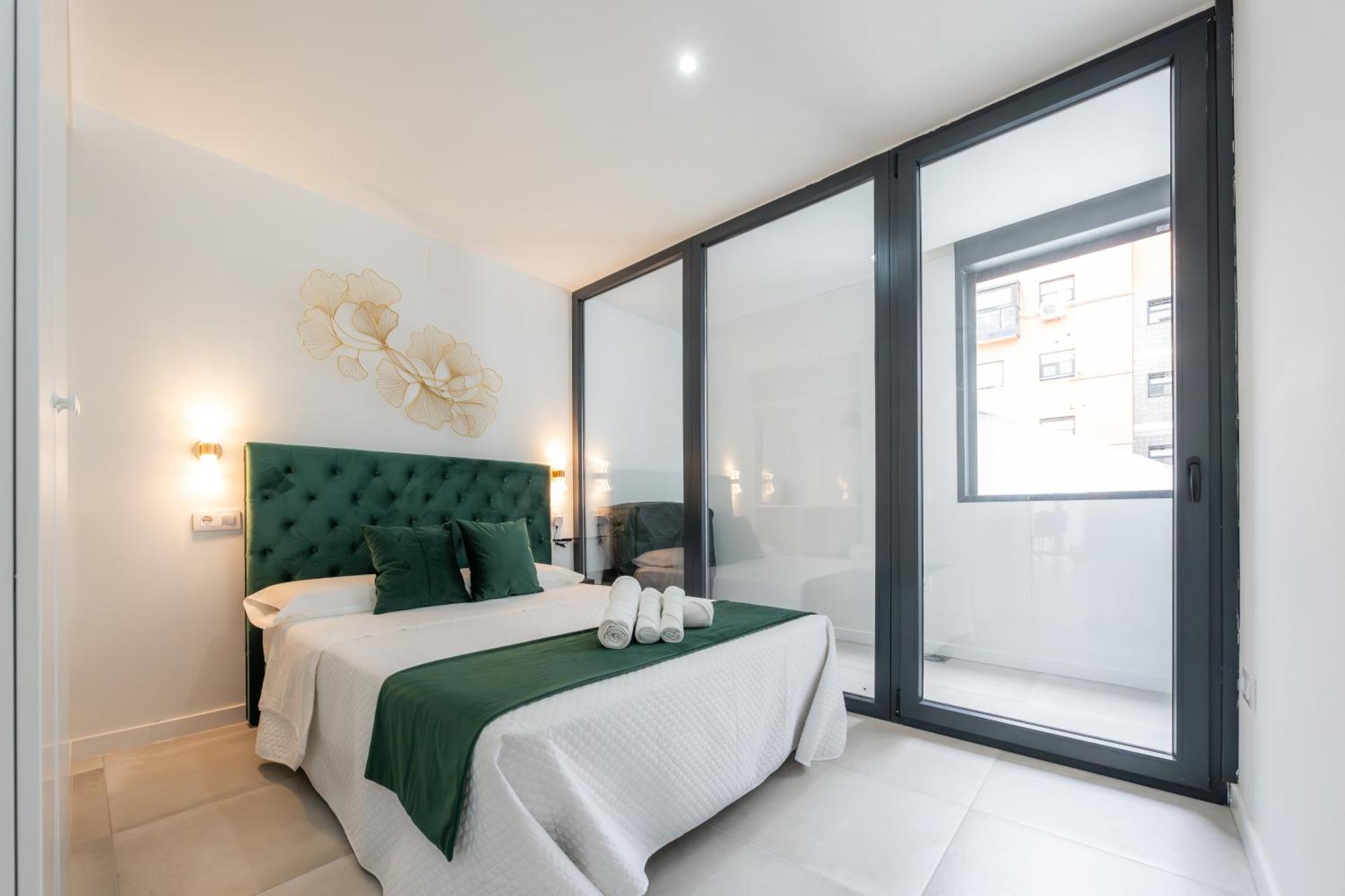 Aparthotel Lemon & Bernabeu *