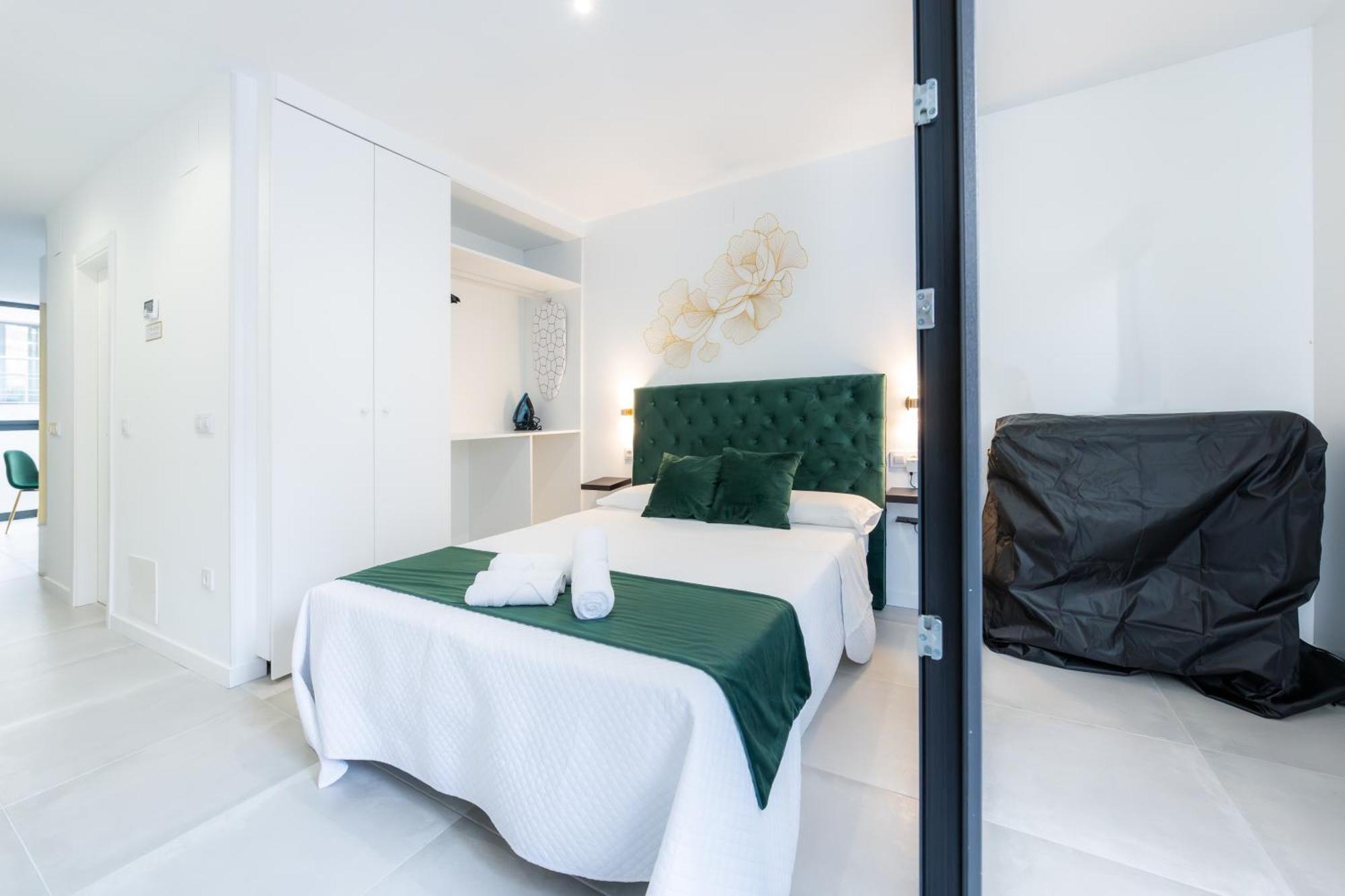 Aparthotel Lemon & Bernabeu *