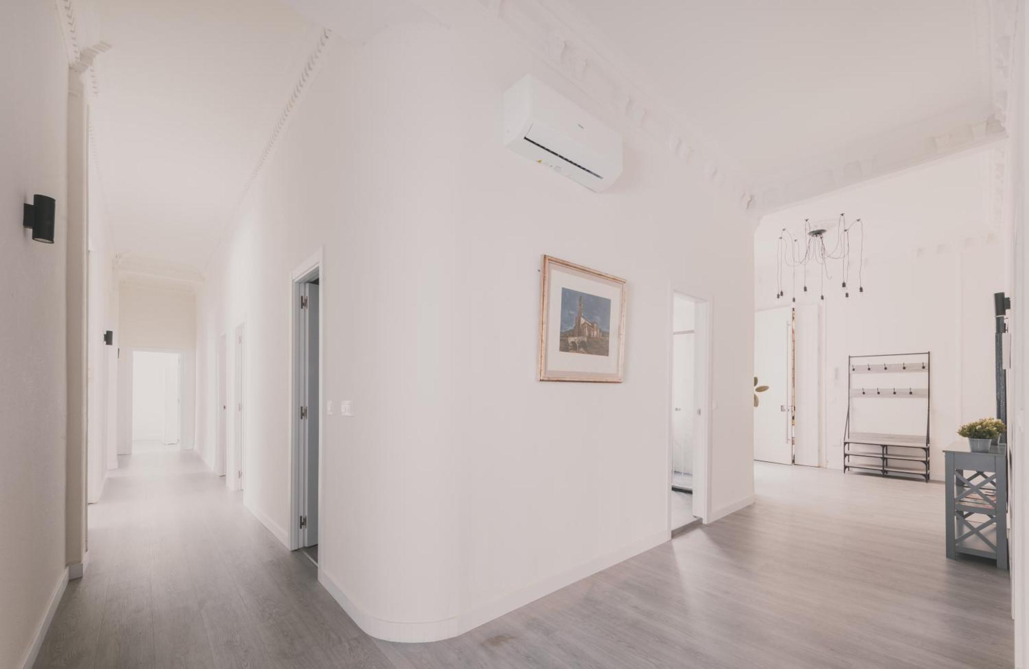 Apartamento Amplio Piso De 7 Habs, 4 Banos Sobre Calle Gran Via Madrid