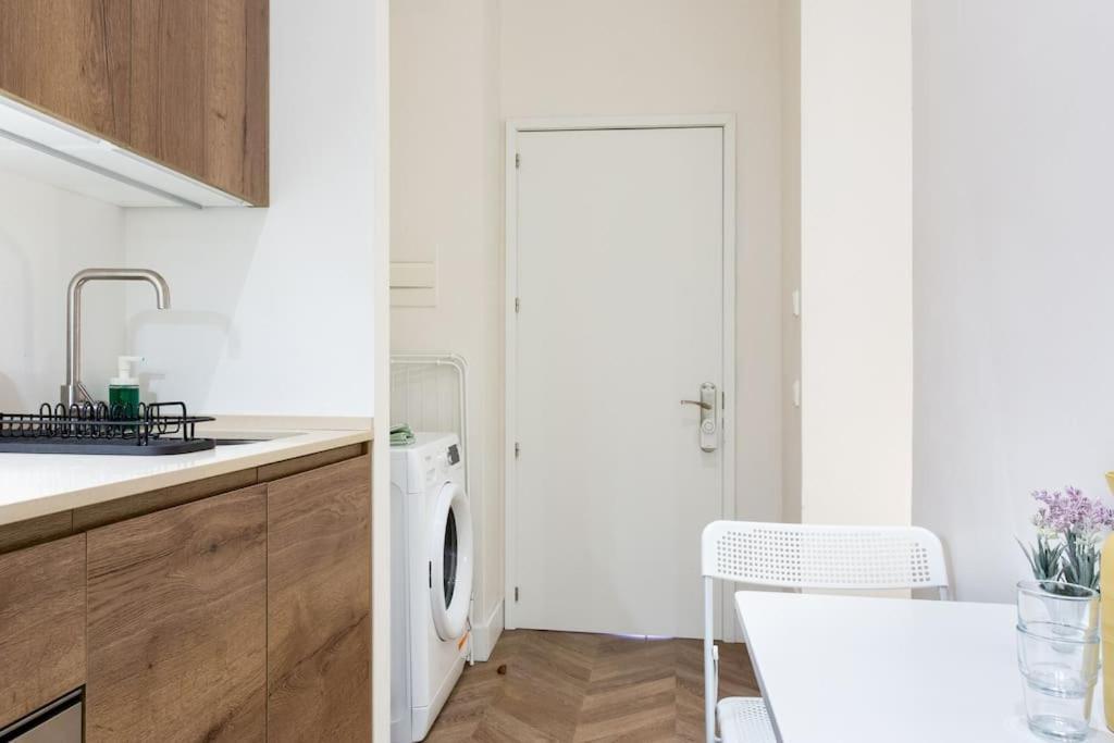 #4 Style Apt In City Center Madrid