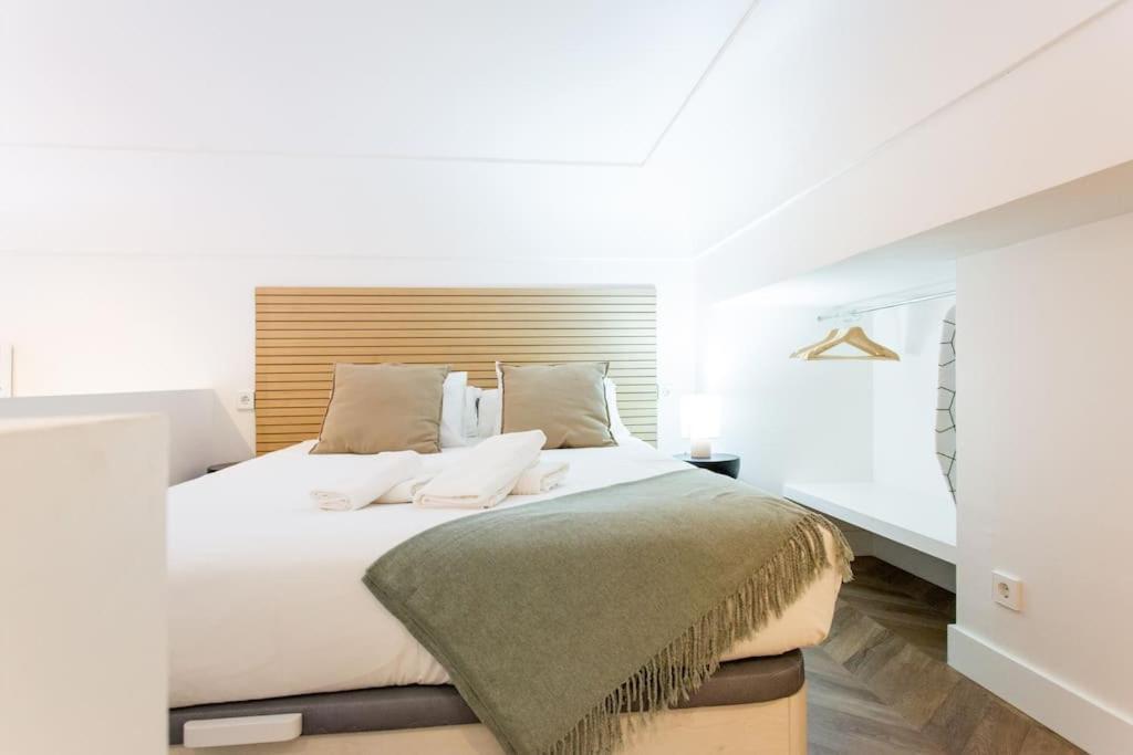 #3 New Duplex Full Of Light In City Center * Madrid