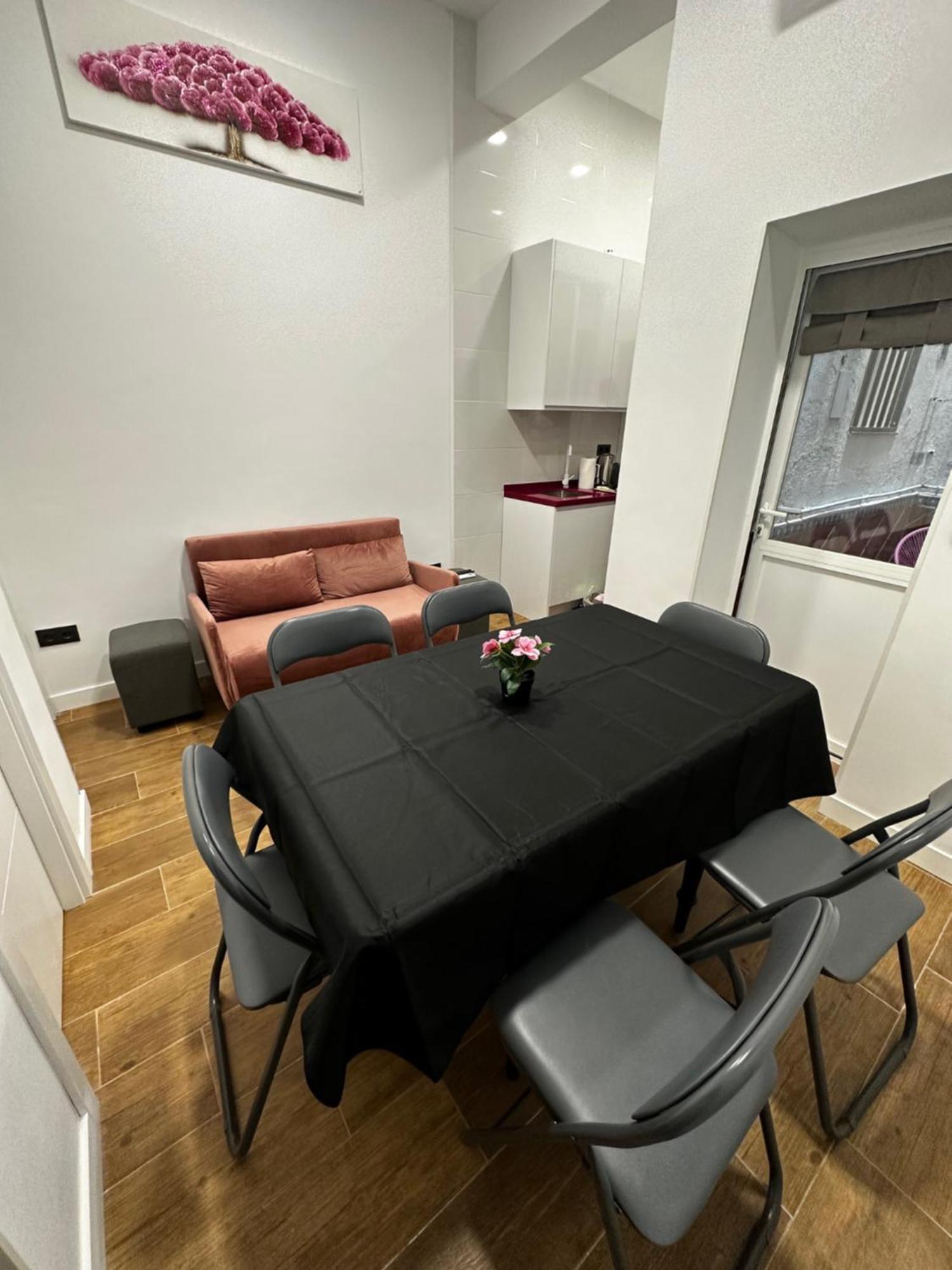 Apartamento Pink Gran Via Madrid