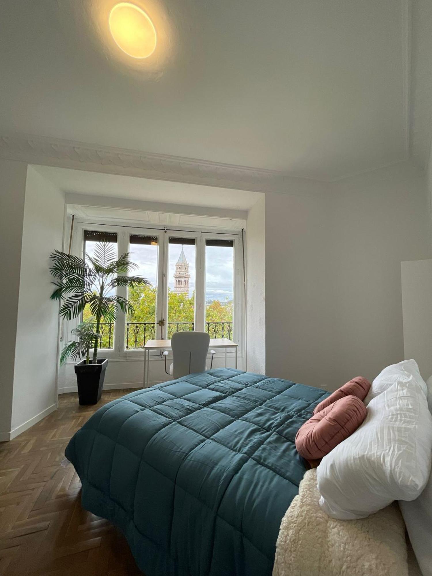 First Stop- Lope De Vega's Dream Coliving Pensión Madrid