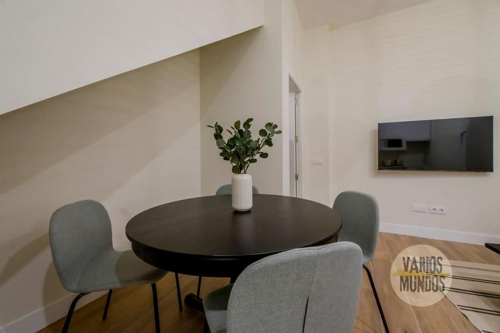 Apartamento Cozy Y Centrico 6pax En Plaza Del Carmen E2 Madrid