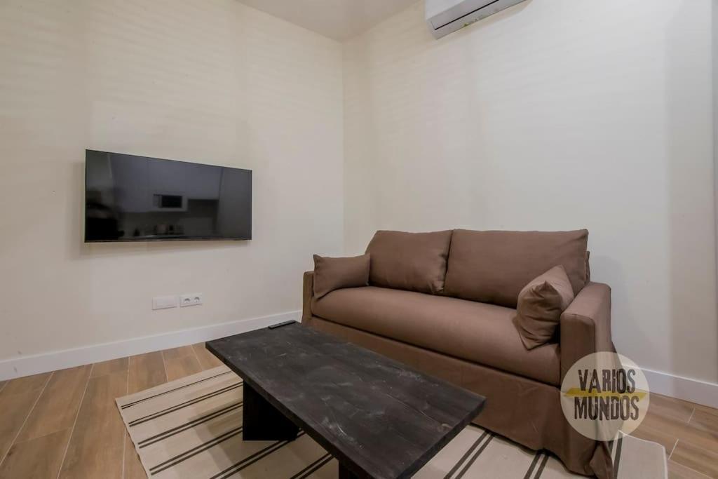 Cozy Y Centrico 6pax En Plaza Del Carmen E2 Apartamento Madrid
