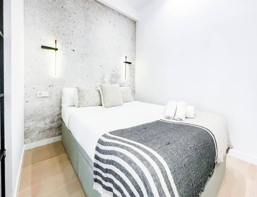 Apartment Breton De Herreros 54