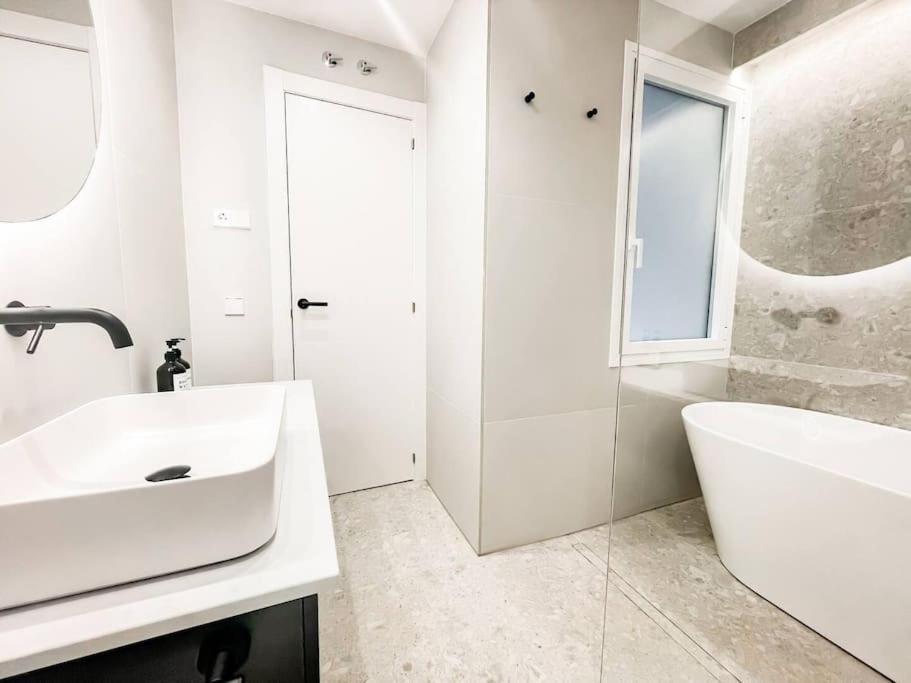 Apartment Breton De Herreros 54