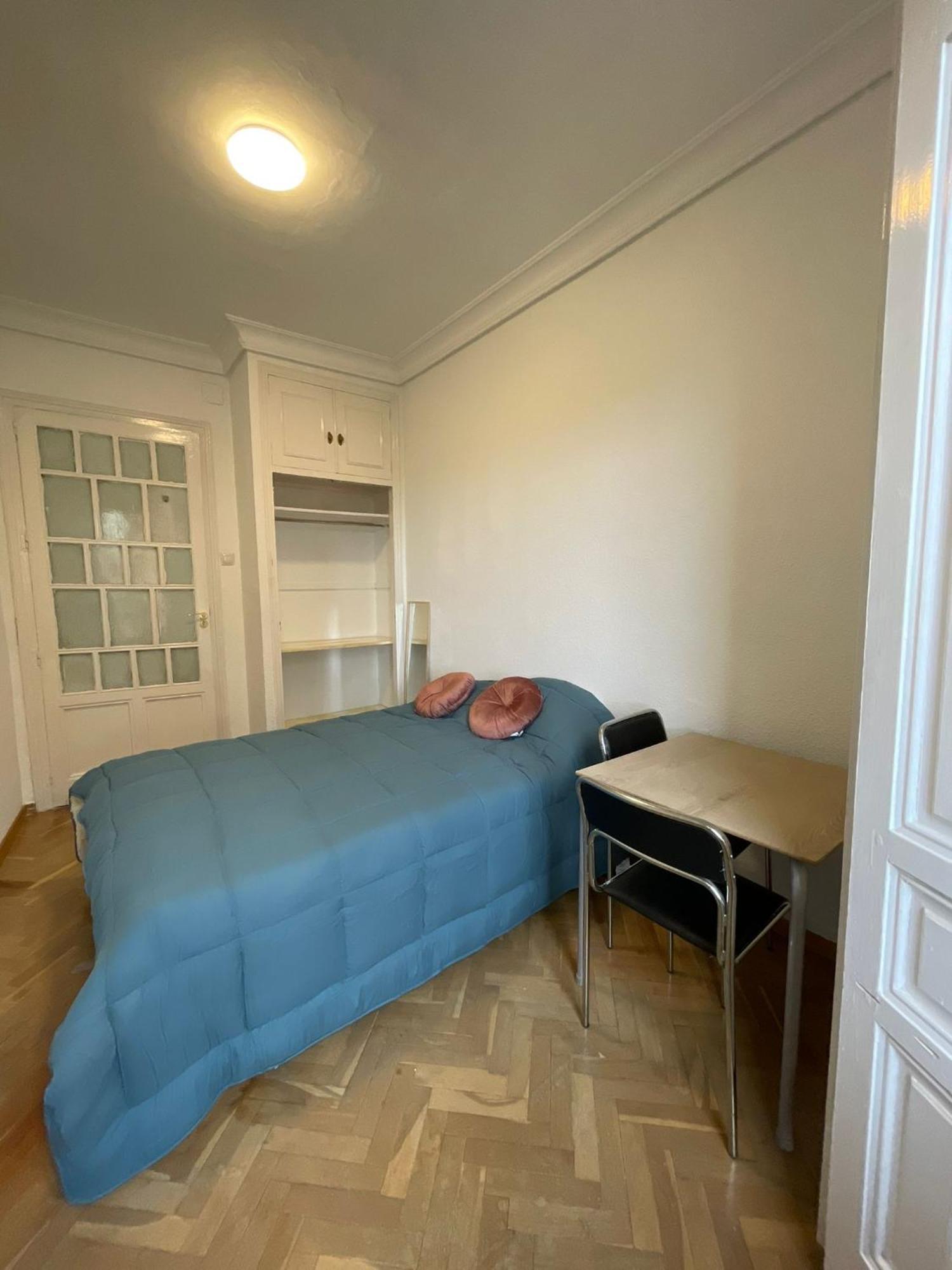 Pensión First Stop- Lope De Vega's Dream Coliving *