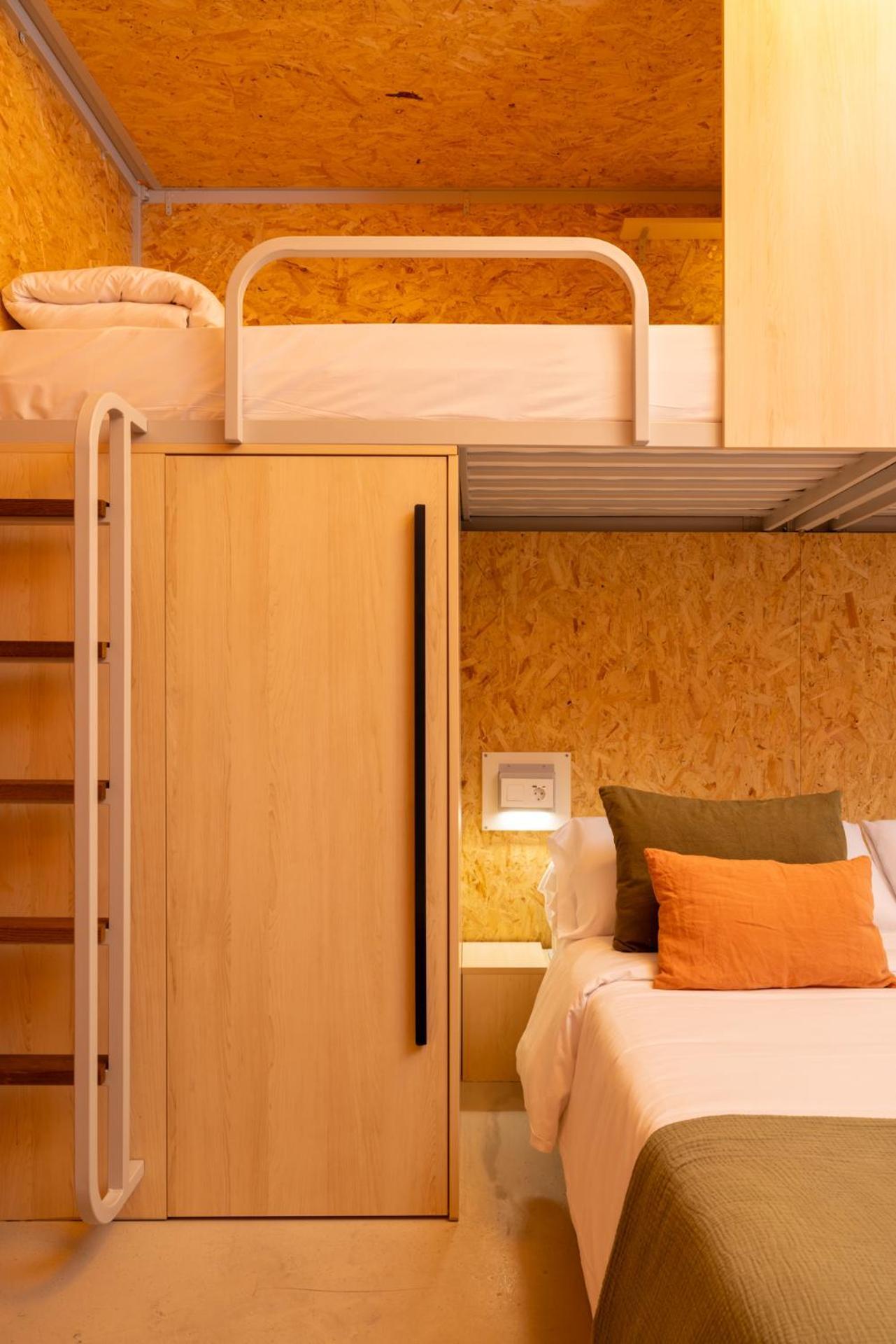 The Loft House Hostal *