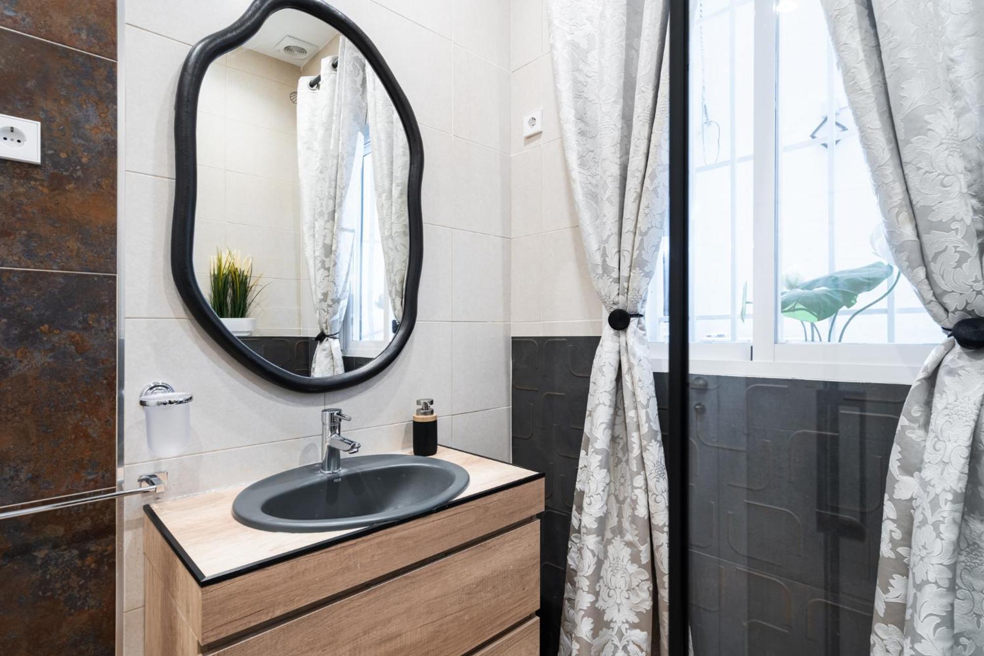 Apartamento Deluxe Reina Sofia Atocha Comfy Madrid
