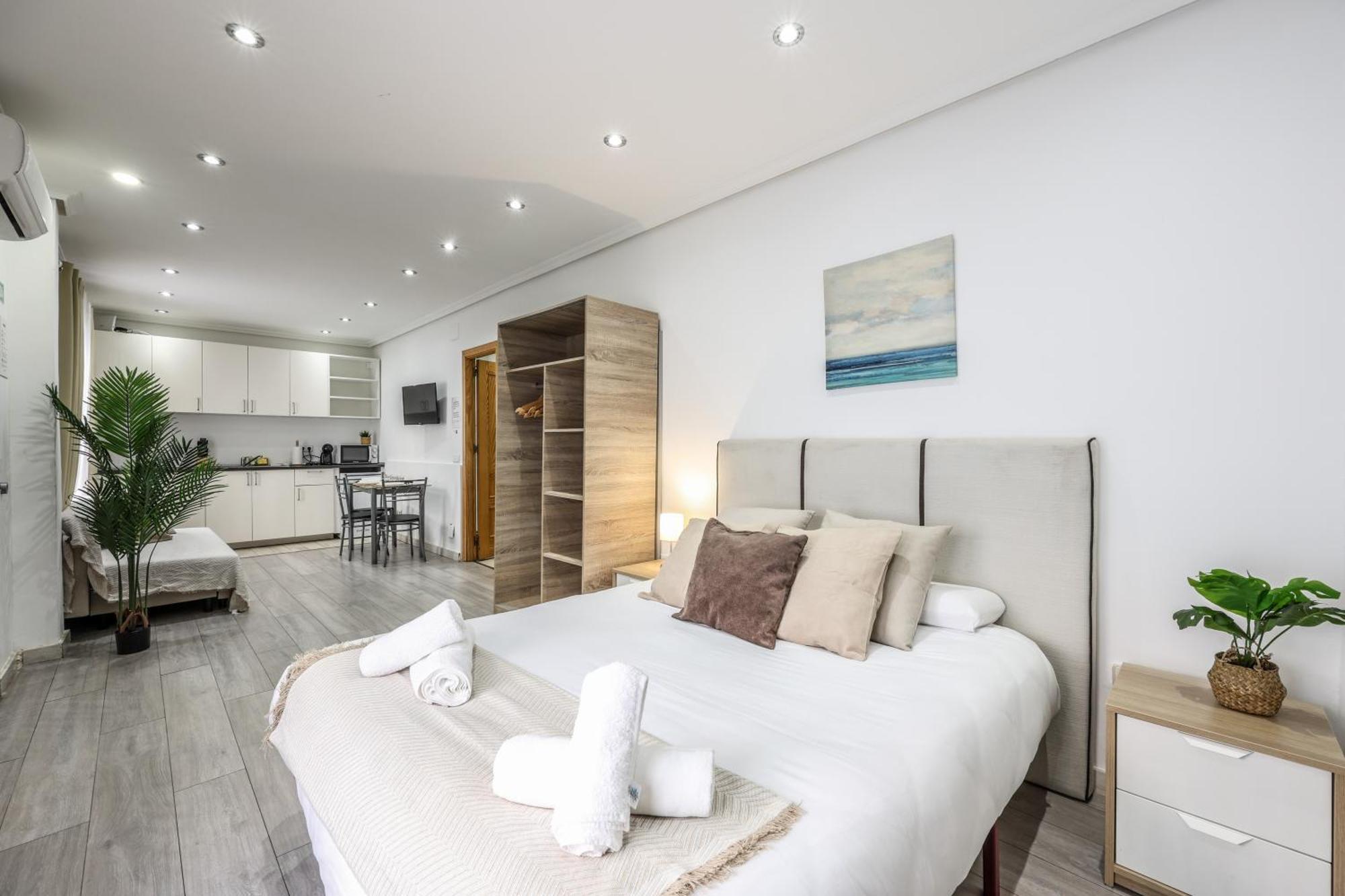 Classy Close To Retiro Park, Madrid