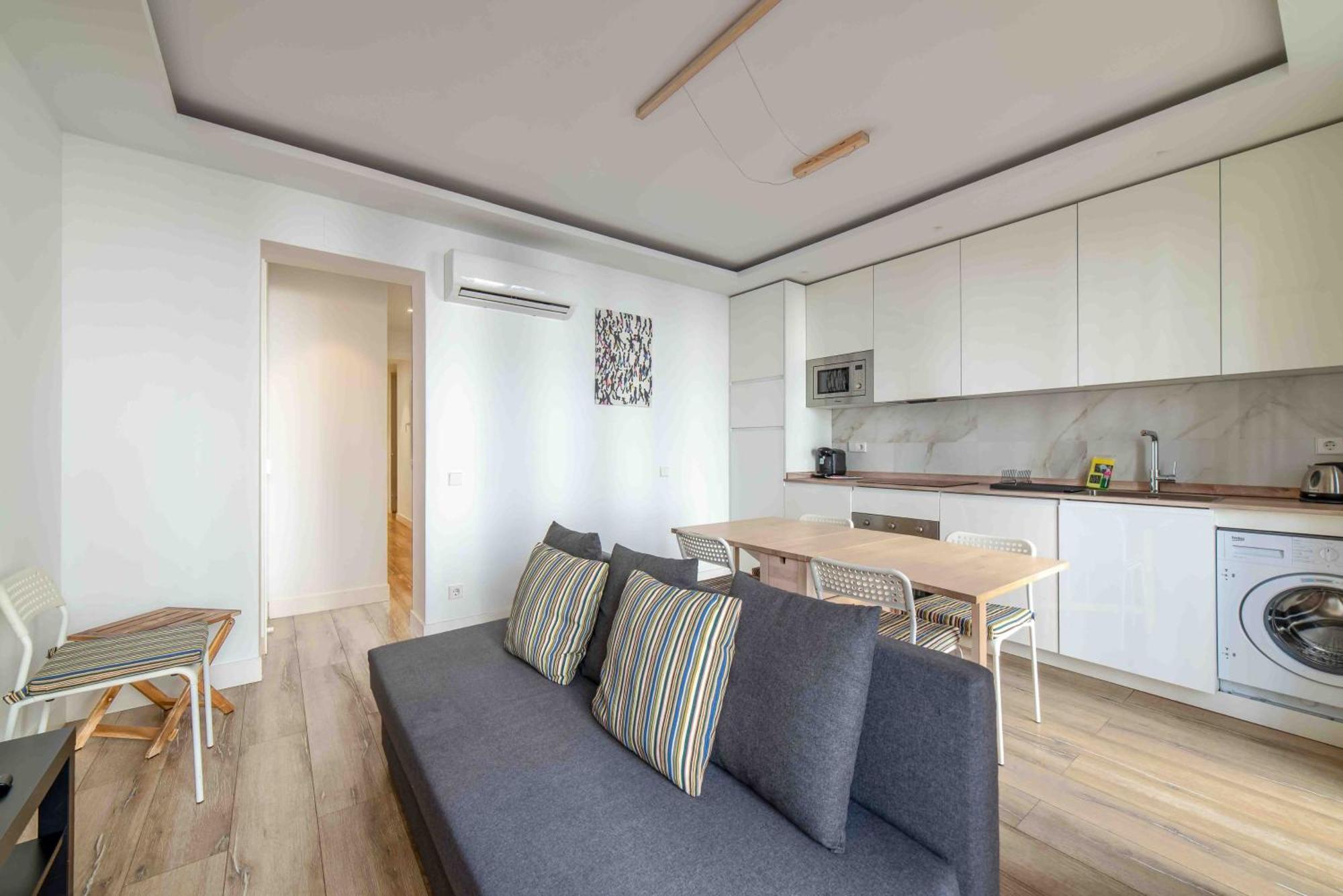 Piso Luminoso En Barrio De Salamanca Apartamento *