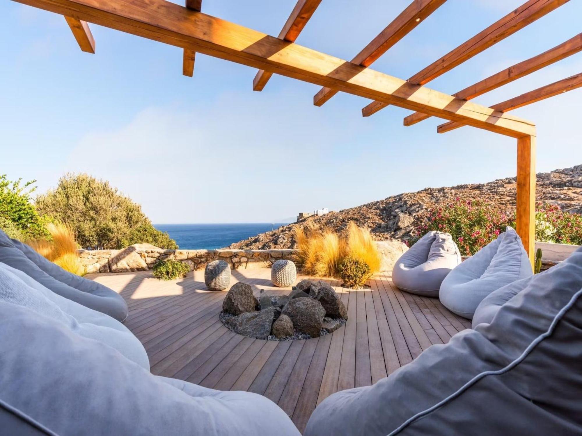 Stunning Surrounded By Lush Greenery Villa