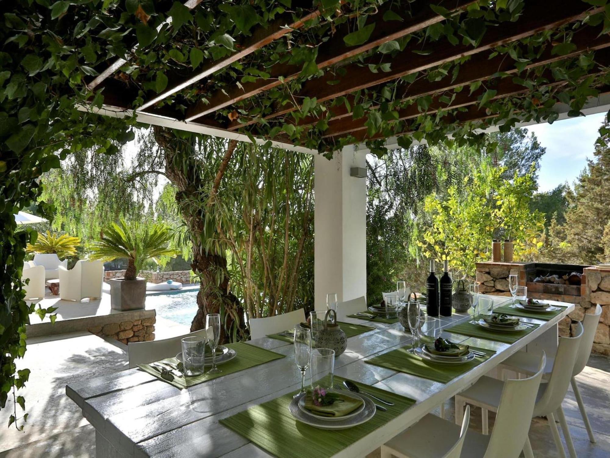 Villa With Outdoor Area *