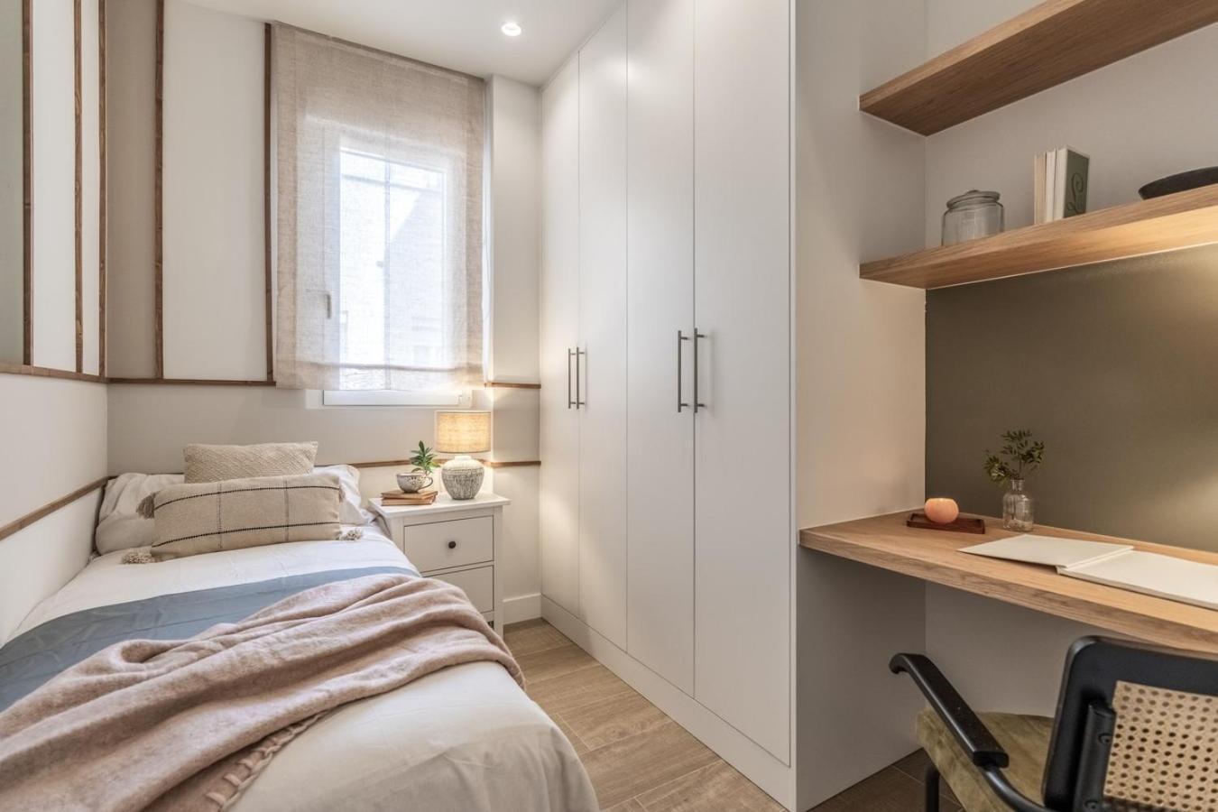 Trentola - 3 Bedroom In Malasana Apartamento