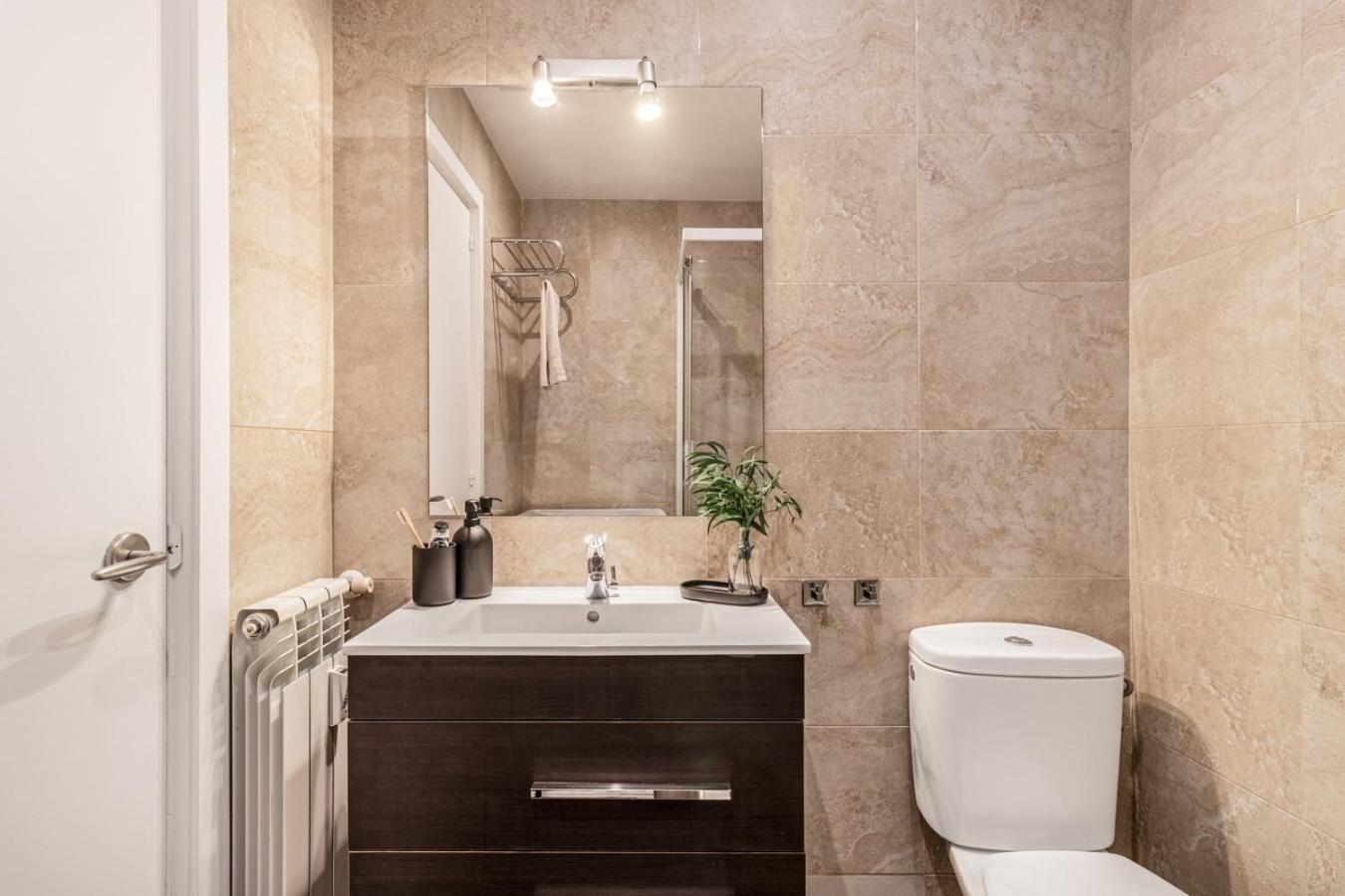 Apartamento Lorca - 2 Bedrooms In Tetuan Madrid