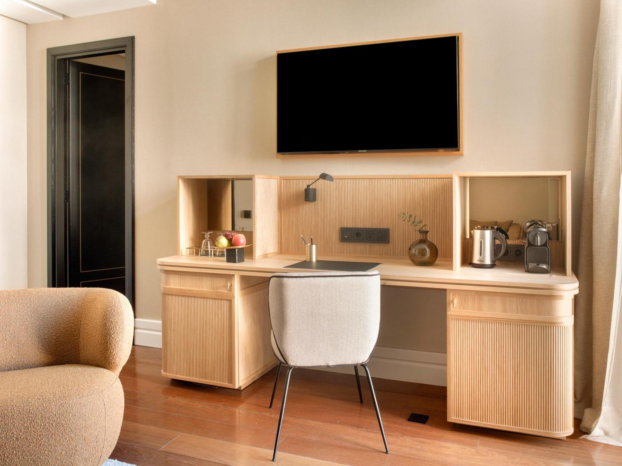 Hotel único Madrid, Small Luxury
