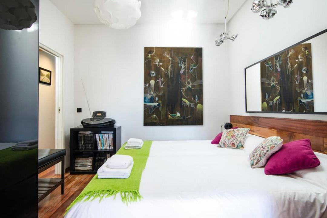 3bedrooms 2bathrooms Furnished - Lavapies - Bright Apartamento Madrid