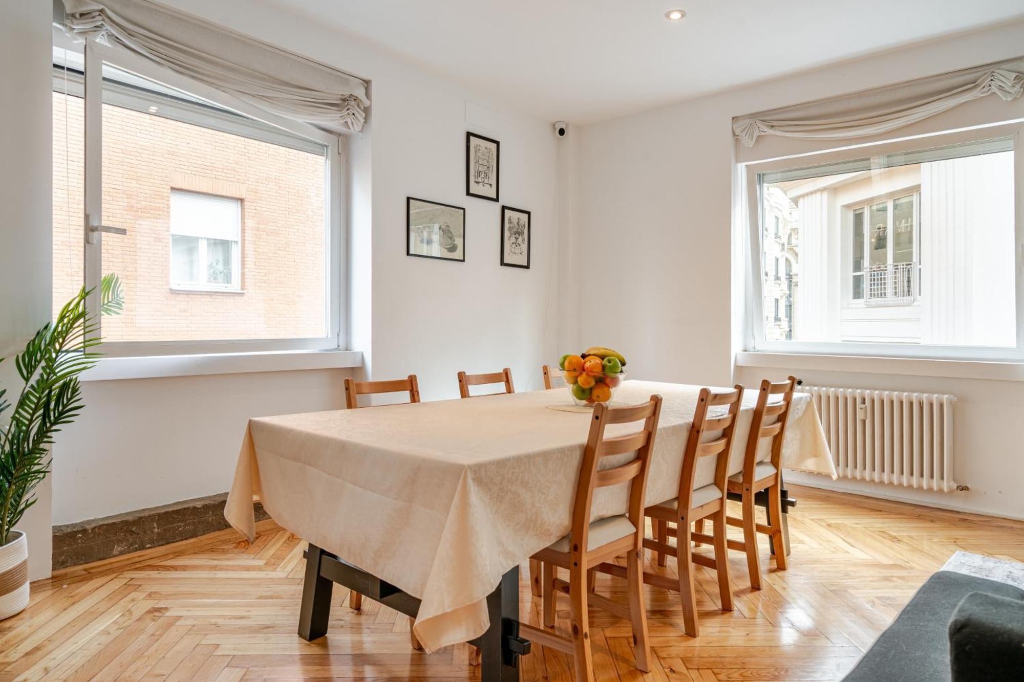 Mad Coco Luxury In Gran Via Apartment