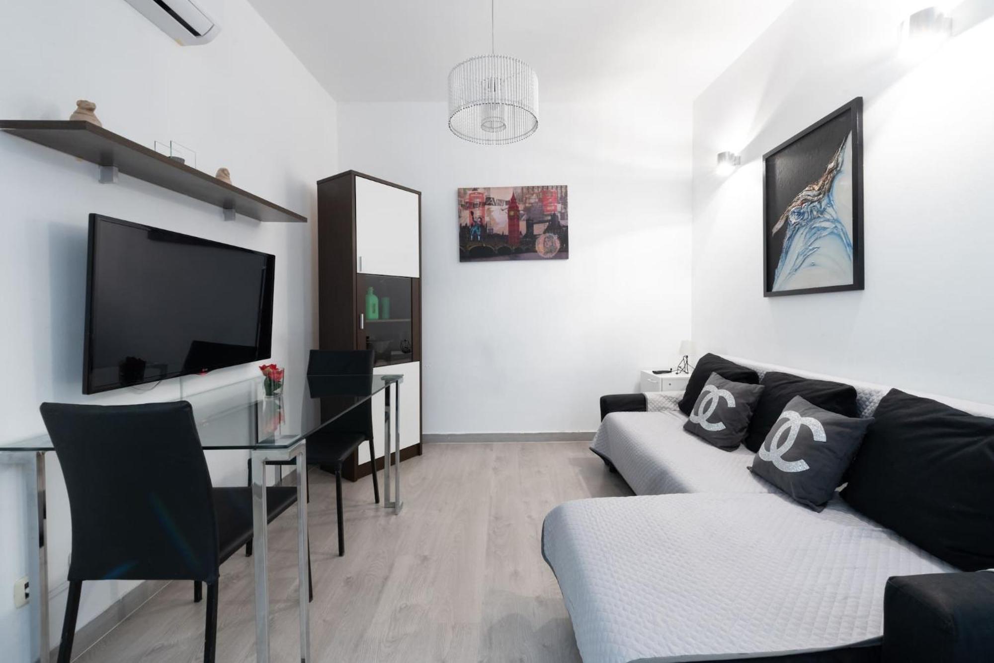 Apartamentos Day Madrid Gran Via Centro Sol Malasana