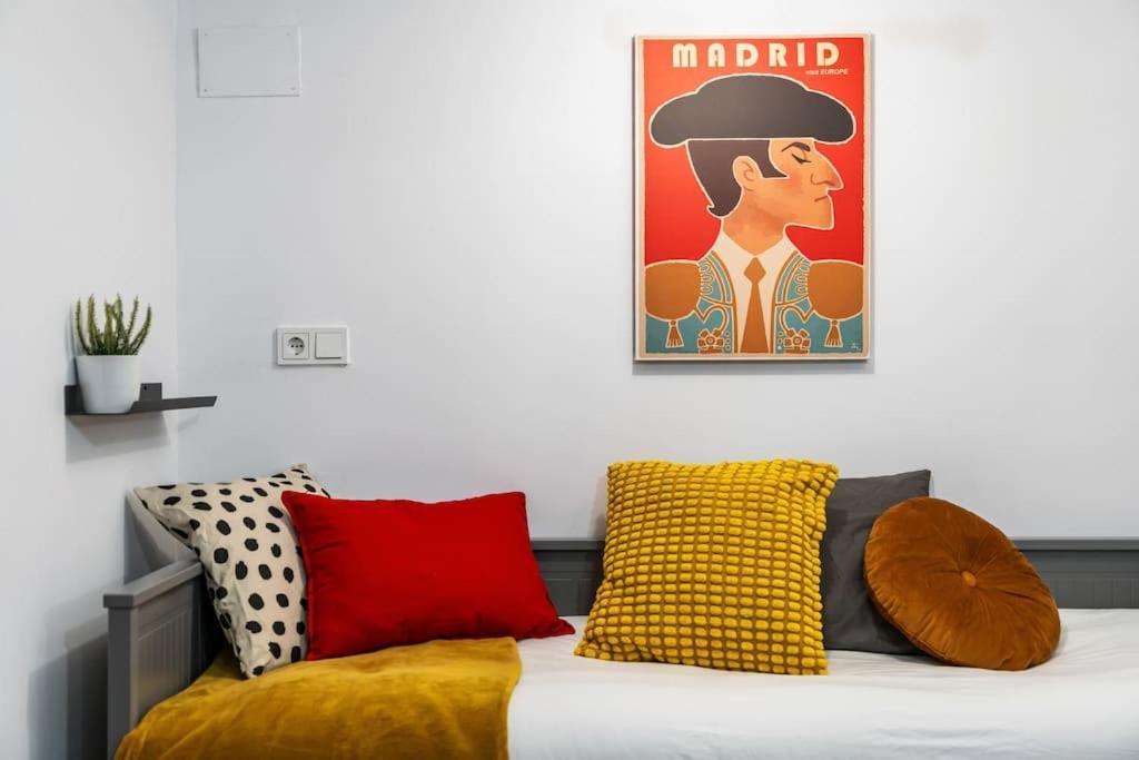Acogedor Apto Tirso De Molina Madrid