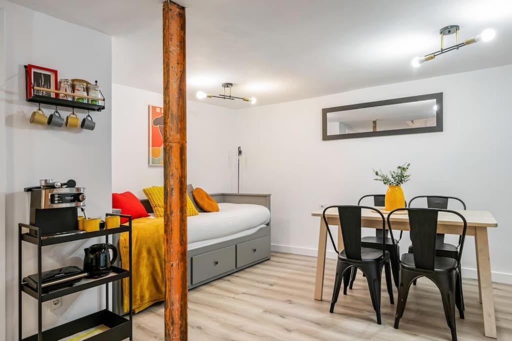 Acogedor Apto Tirso De Molina Madrid