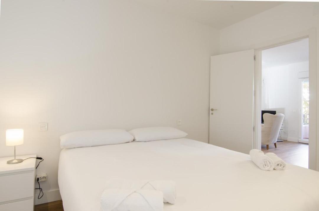 2 Bedrooms 2 Bathrooms Furnished - Bernabeu - Business Area With Terrace - Minty Apartamento *
