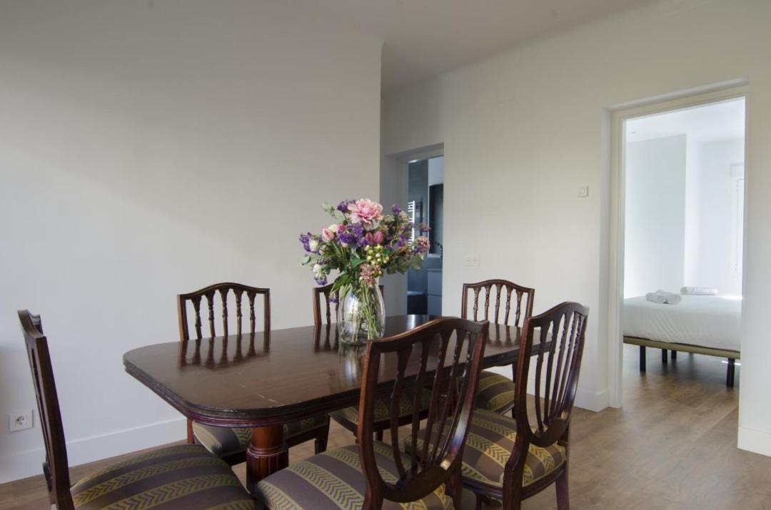2 Bedrooms 2 Bathrooms Furnished - Bernabeu - Business Area With Terrace - Minty