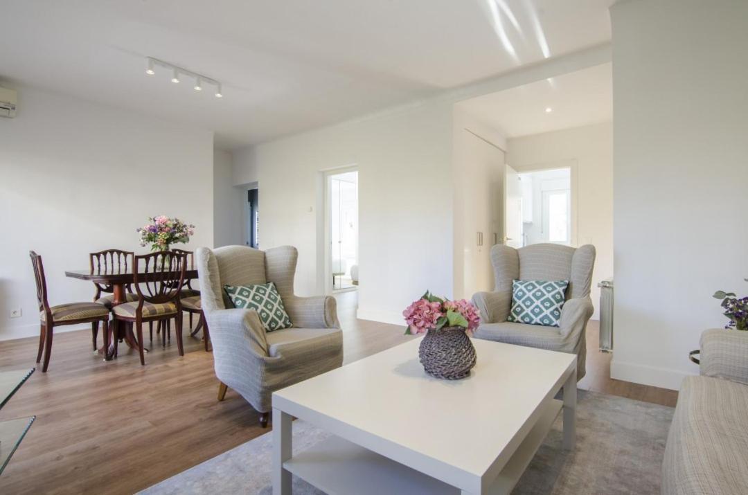 2 Bedrooms 2 Bathrooms Furnished - Bernabeu - Business Area With Terrace - Minty *