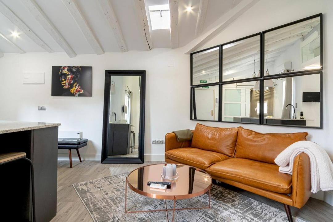 1 Bedroom 1 Bathroom Furnished - Sol - Bright Penthouse - Mintystay Apartamento