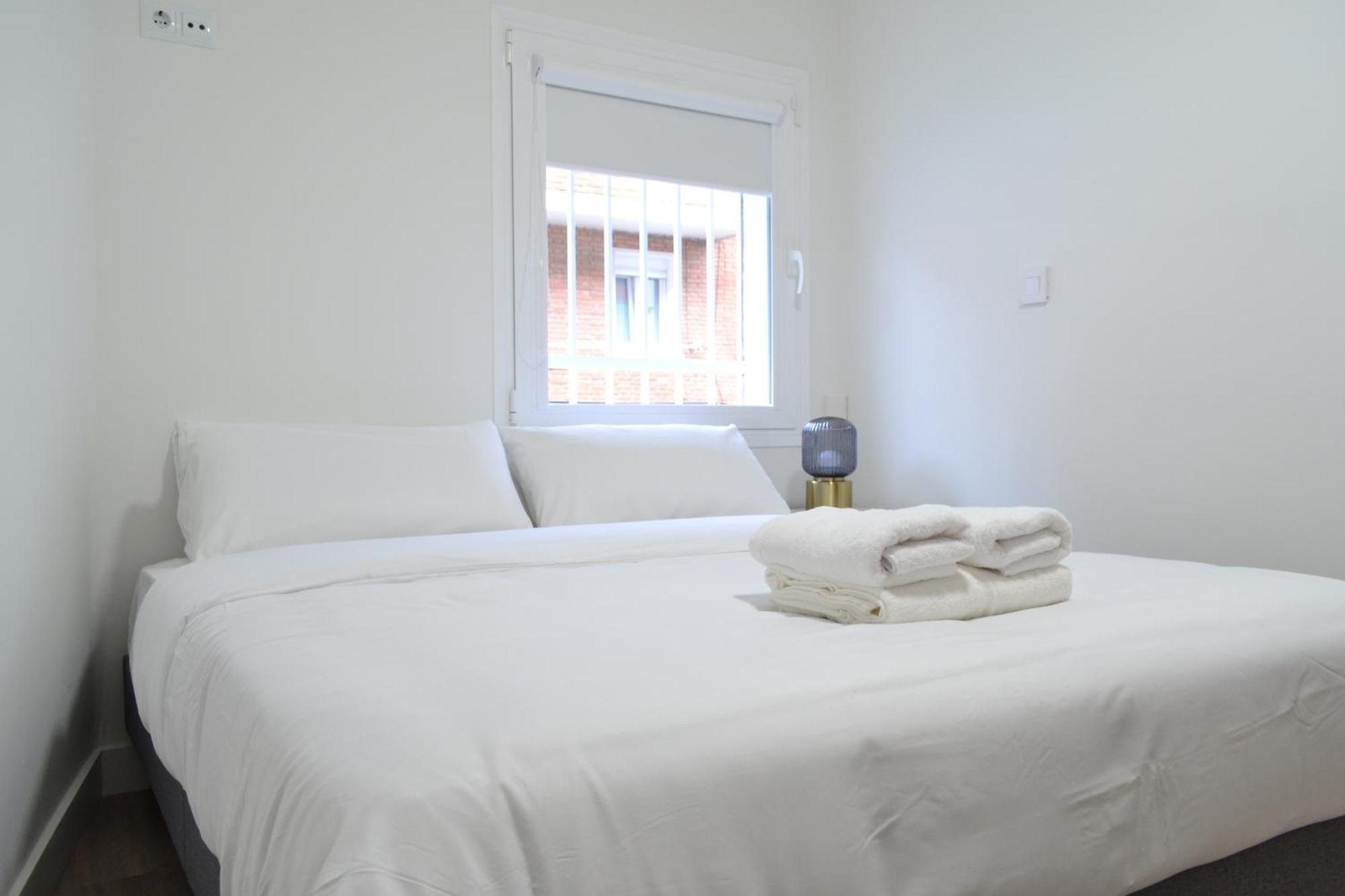 Bonito Caja Magica Apartamento Madrid