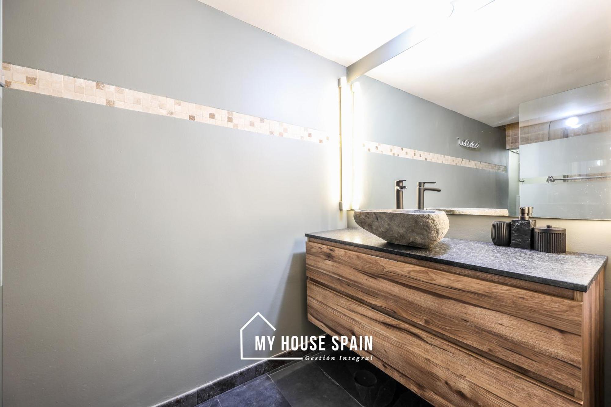 Apartamento 16 Calle Del Limón Madrid