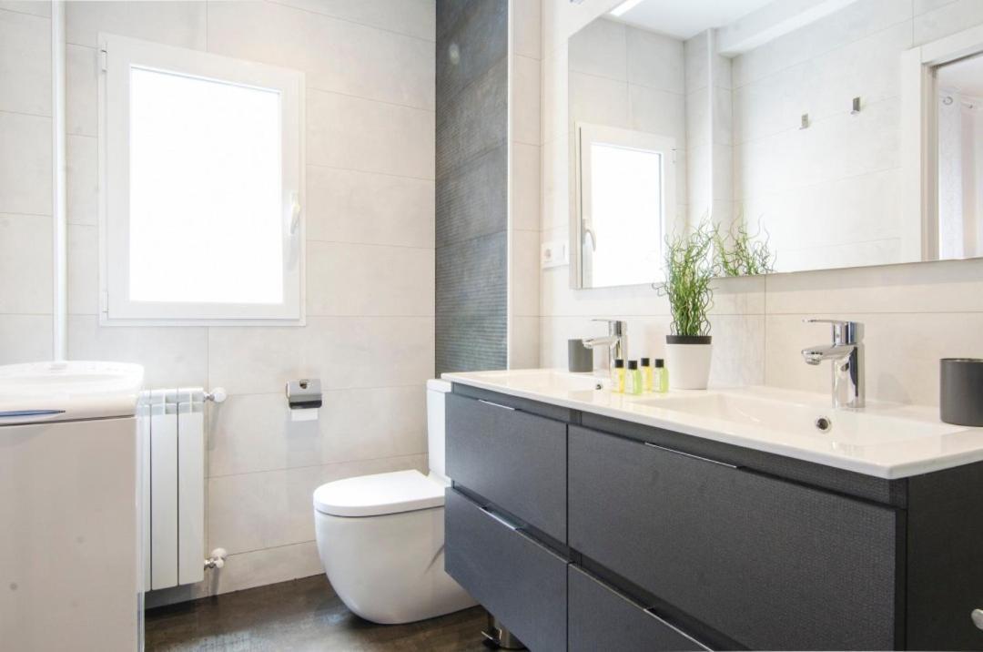 Modern And Cozy- 2 Bedrooms 2 Bathrooms- San Eugenio- Mintystay * Madrid