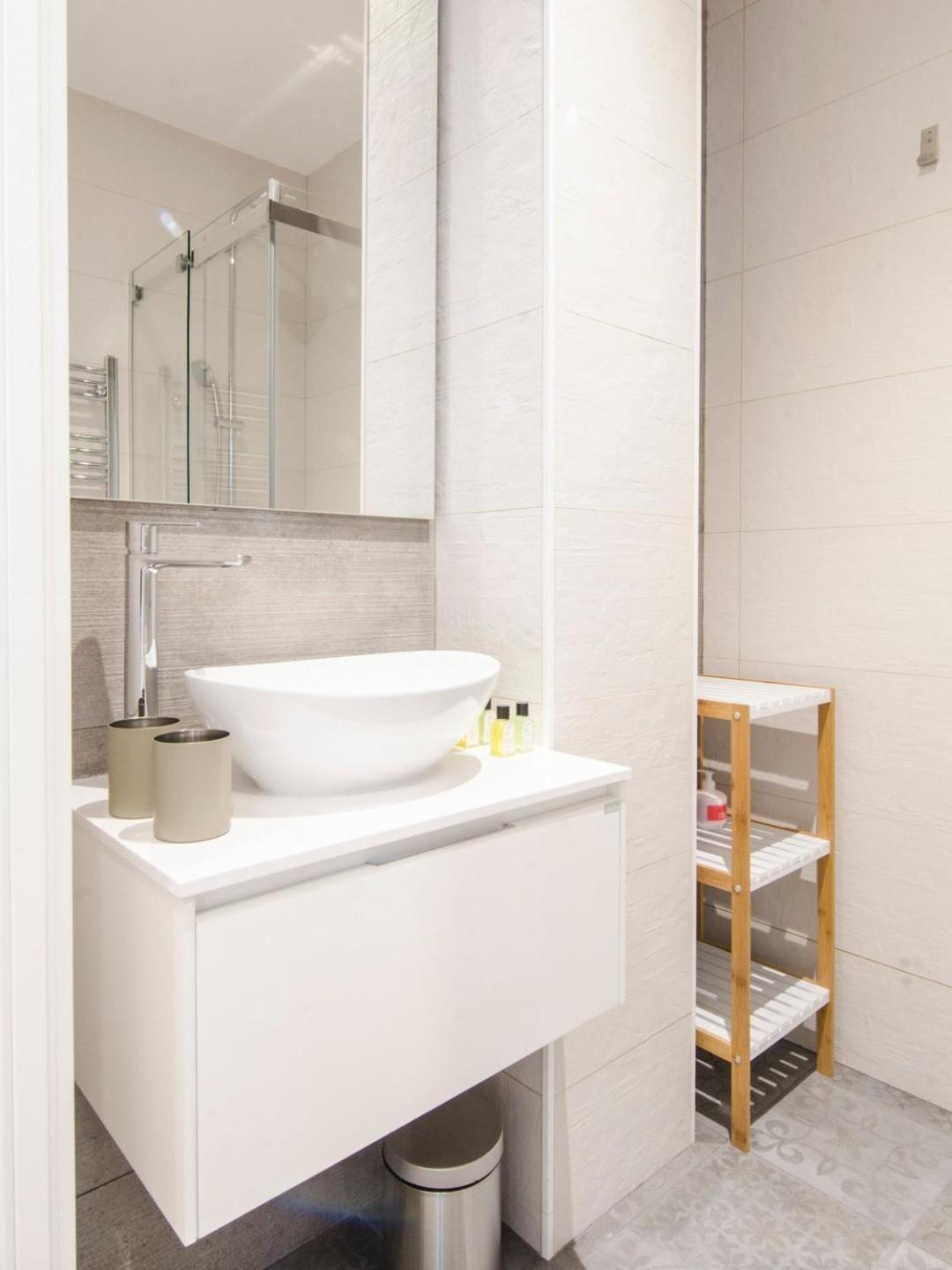 Modern And Cozy- 2 Bedrooms 2 Bathrooms- San Eugenio- Mintystay Apartamento Madrid