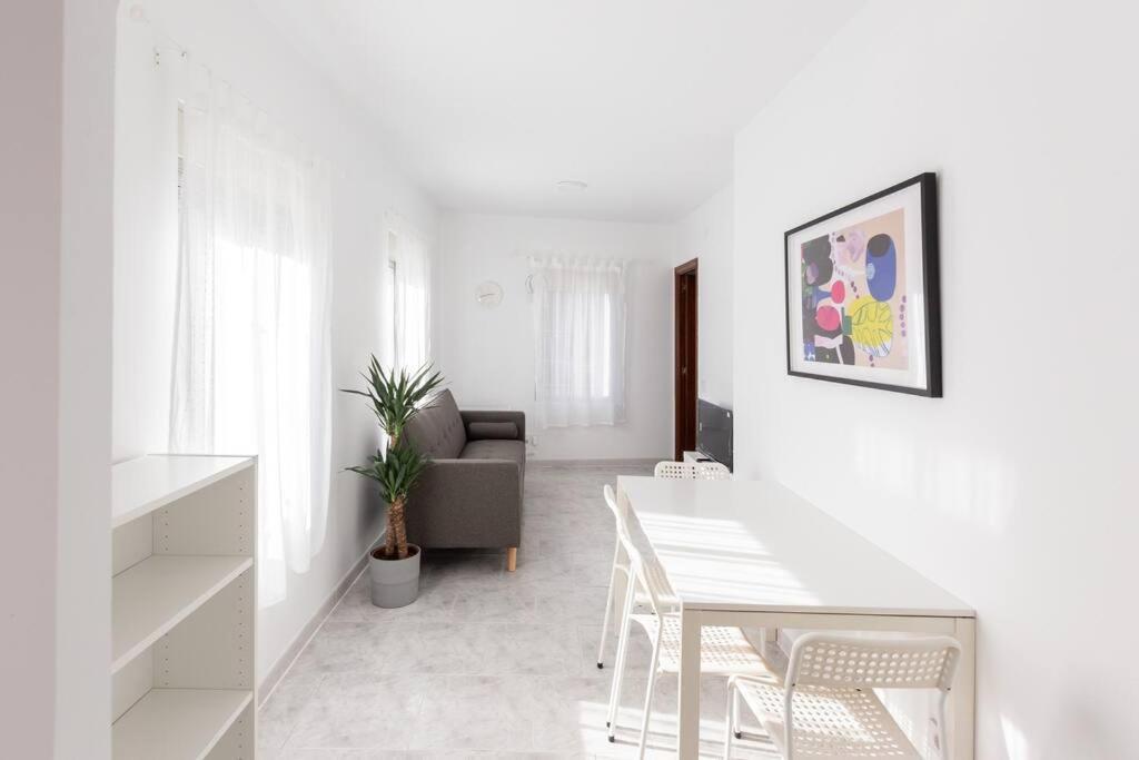 Tetuan Ground Floor With Wifi * Madrid