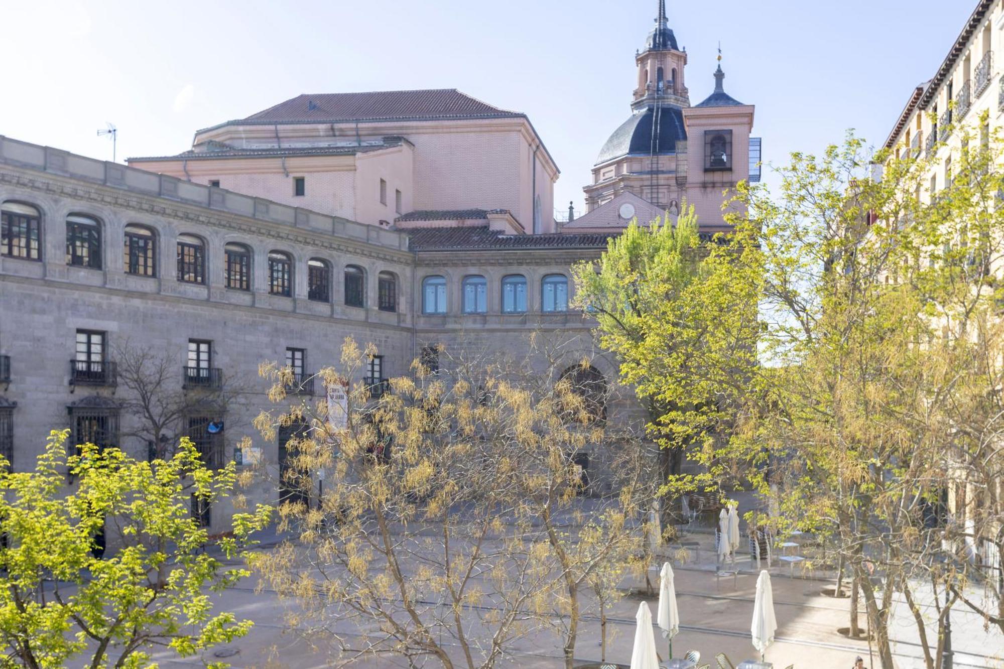 Precioso En La Plaza De La Paja Latina Apartamento
