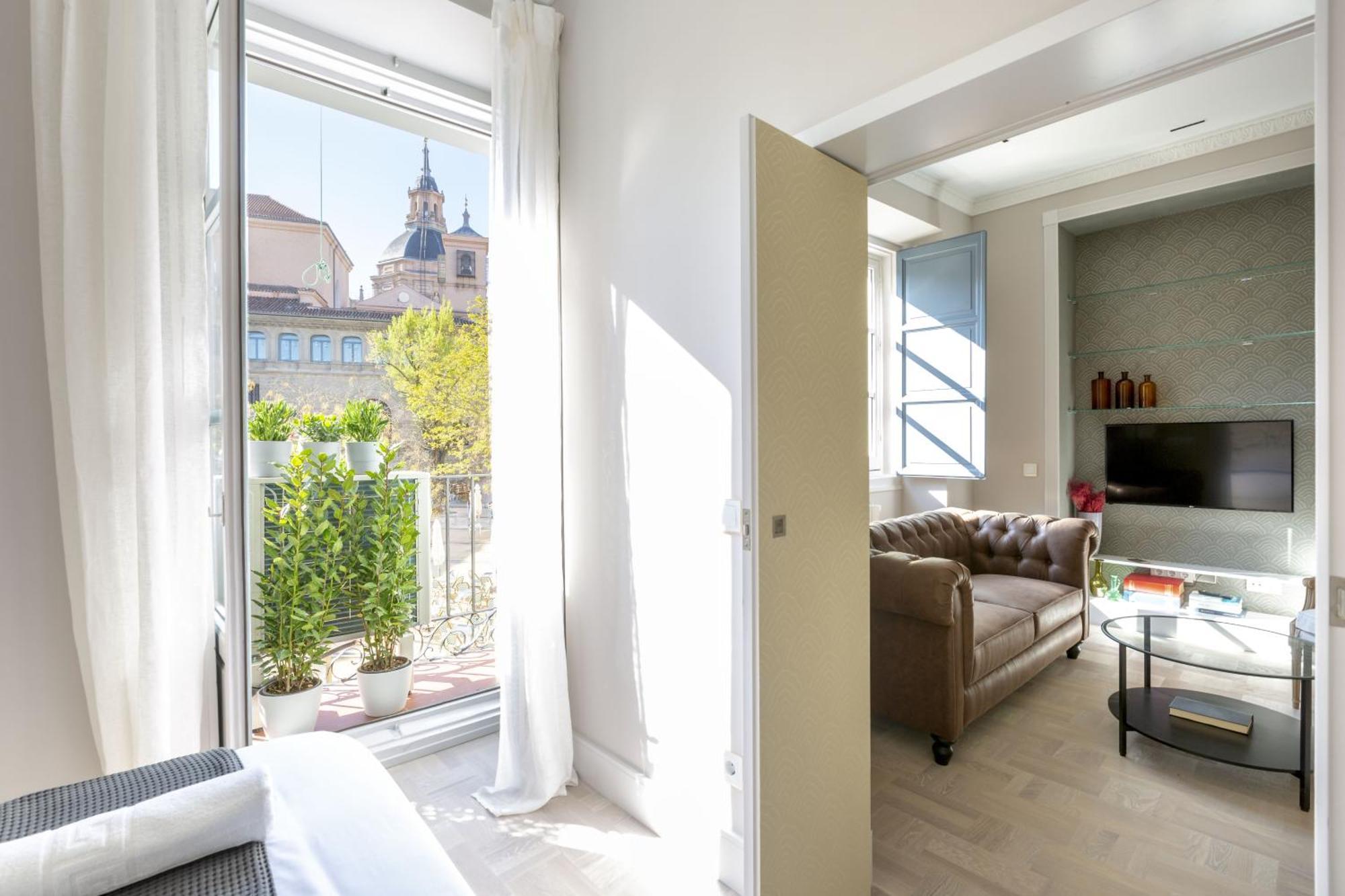 Precioso En La Plaza De La Paja Latina Apartamento