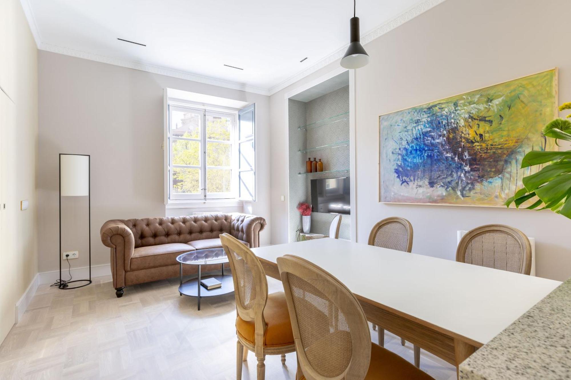 Precioso En La Plaza De La Paja Latina Apartamento *