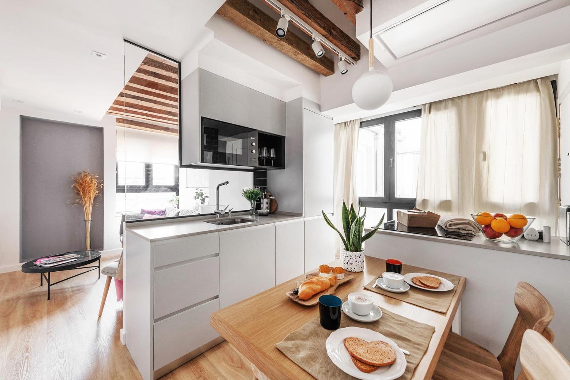 Bright Cozy -2beds 1bath-tirso De Molina Apartment Madrid