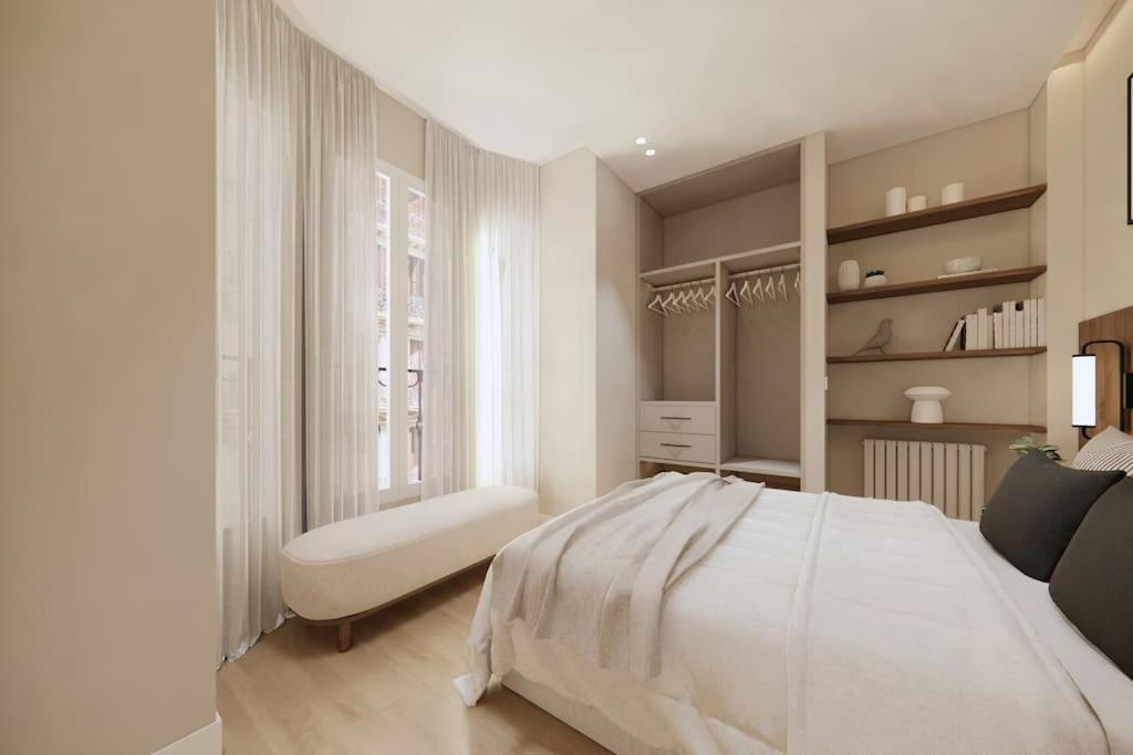 Fuencarral Living 7br 7bh *