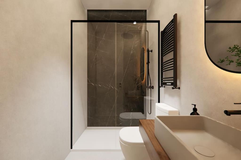 Fuencarral Living 7br 7bh *