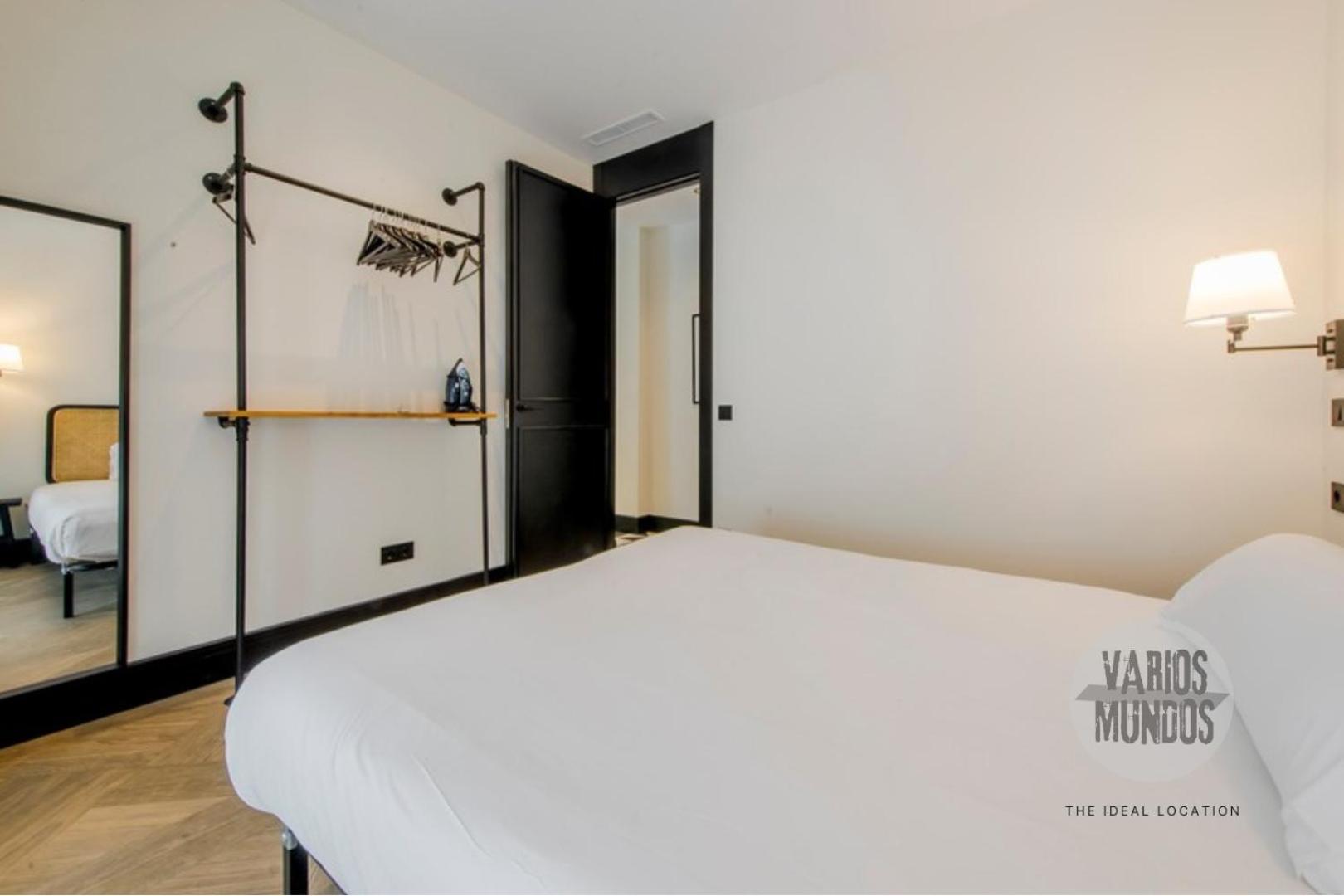Glamour Madrileno 6, Vive En Calle Del Aguila E3 Madrid
